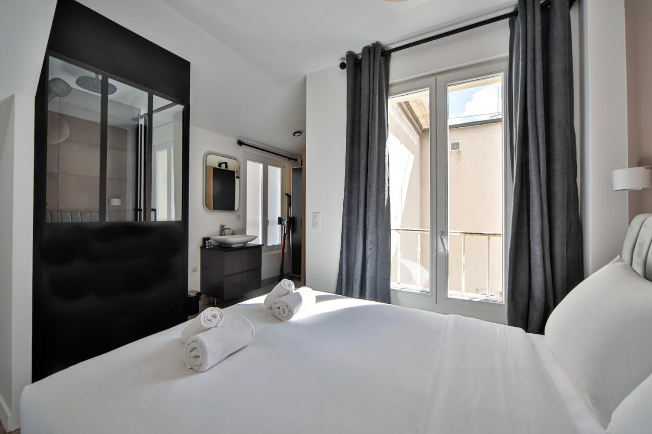 Arc De Triomphe/Palais Des Congres/Amazing View Apartment Paris Bagian luar foto