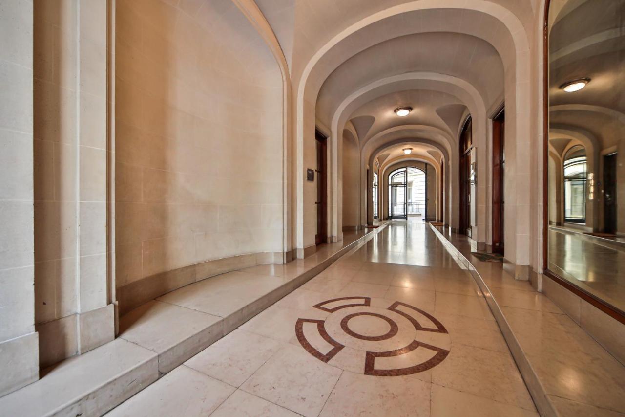 Arc De Triomphe/Palais Des Congres/Amazing View Apartment Paris Bagian luar foto